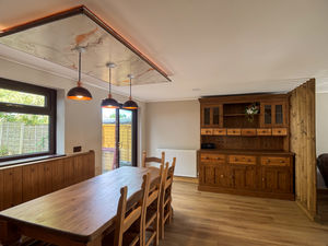 Dining Room- click for photo gallery
